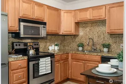 3626 14th Avenue W #203, Seattle, WA 98119 - Photo 9