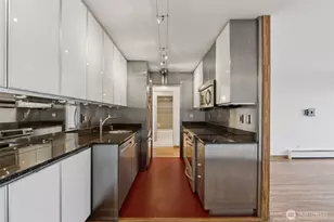 320 Melrose Ave E, Seattle, WA 98102 - Photo 15