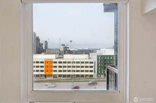 320 Melrose Ave E, Seattle, WA 98102 - Photo 17