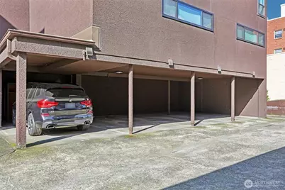 320 Melrose Avenue E #403, Seattle, WA 98102 - Photo 5