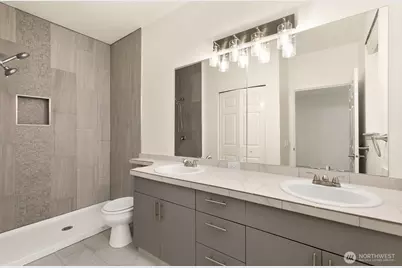 12530 Admiralty Way #B104, Everett, WA 98204 - Photo 11