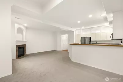 12530 Admiralty Way #B104, Everett, WA 98204 - Photo 7