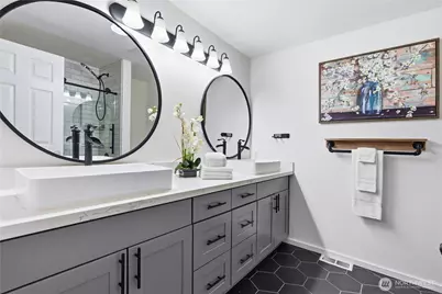 6649 SE Cougar Mountain Way, Bellevue, WA 98006 - Photo 19