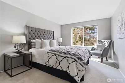 6649 SE Cougar Mountain Way, Bellevue, WA 98006 - Photo 15