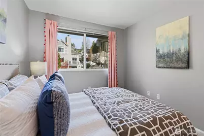 6649 SE Cougar Mountain Way, Bellevue, WA 98006 - Photo 27