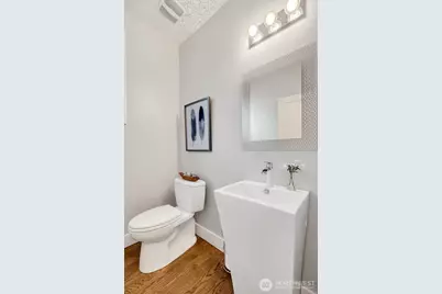 3629 35th Avenue W, Seattle, WA 98199 - Photo 17