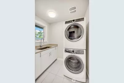 3629 35th Avenue W, Seattle, WA 98199 - Photo 27