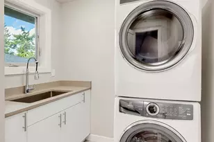 3629 35th Ave W, Seattle, WA 98199 - Photo 27