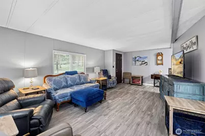 4565 Woodland Circle, Oak Harbor, WA 98277 - Photo 7