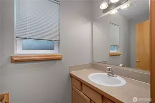 4736 Kapalea Way SE, Lacey, WA 98503 - Photo 15