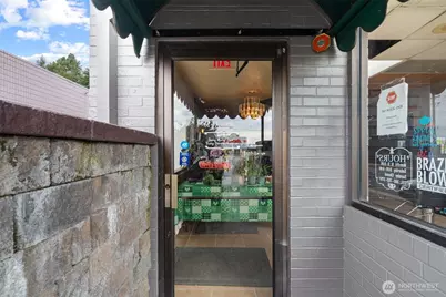 1304 Ocean Beach Highway, Longview, WA 98632 - Photo 5