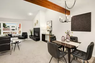 210 Boylston Ave E, Seattle, WA 98102 - Photo 17