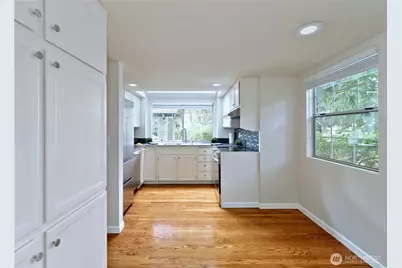 6616 114th Avenue SE, Bellevue, WA 98006 - Photo 11