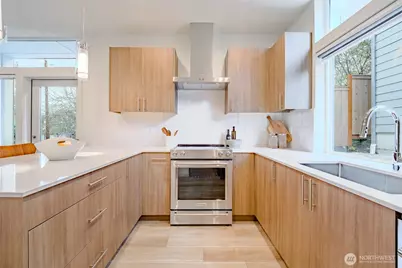 4853 S Findlay Street #B, Seattle, WA 98118 - Photo 7