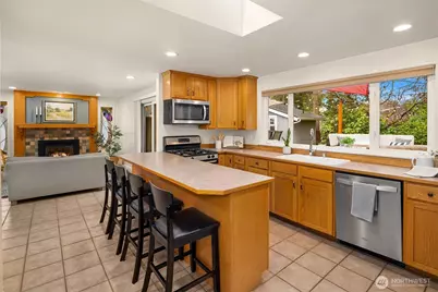 19814 10th Drive SE, Bothell, WA 98012 - Photo 9