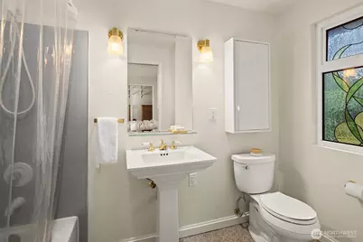 19814 10th Drive SE, Bothell, WA 98012 - Photo 17