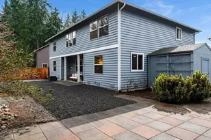 8100 231St Pl NE, Redmond, WA 98053 - Photo 3