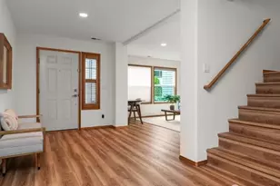 8100 231St Pl NE, Redmond, WA 98053 - Photo 5