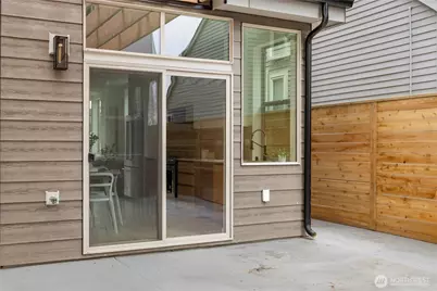 3819 C Fremont Avenue N, Seattle, WA 98103 - Photo 27