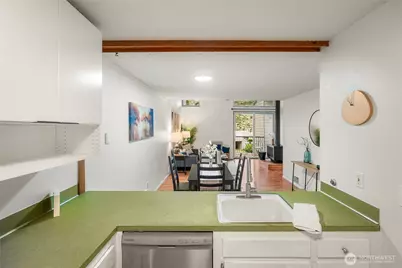 6439 139th Avenue NE #25, Redmond, WA 98052 - Photo 13