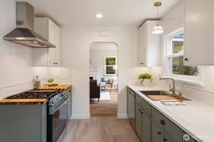 8532 31st Ave NW, Seattle, WA 98117 - Photo 7