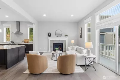 15249 NE Woodland Place, Woodinville, WA 98072 - Photo 9