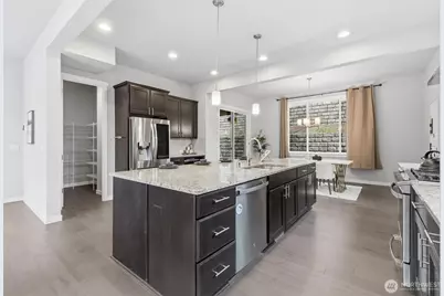 15249 NE Woodland Place, Woodinville, WA 98072 - Photo 11