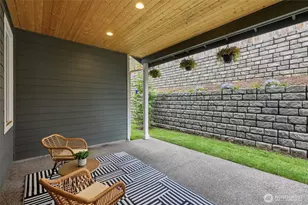 15249 NE Woodland Pl, Woodinville, WA 98072 - Photo 39