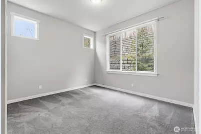 15249 NE Woodland Place, Woodinville, WA 98072 - Photo 19