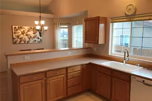 310 E Tanglewood Dr, Moses Lake, WA 98837 - Photo 7