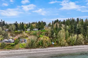 7946 Grand Ave NE, Bainbridge Island, WA 98110 - Photo 3
