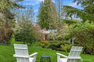 7946 Grand Ave NE, Bainbridge Island, WA 98110 - Photo 25