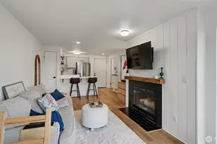 9200 Greenwood Ave N, Seattle, WA 98103 - Photo 7