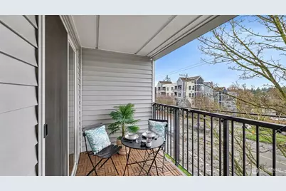 9200 Greenwood Avenue N #A202, Seattle, WA 98103 - Photo 17