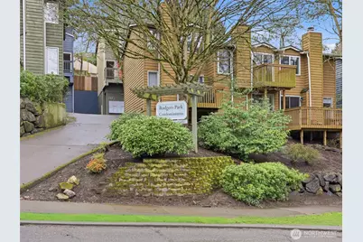 301 W Raye Street #201, Seattle, WA 98119 - Photo 31