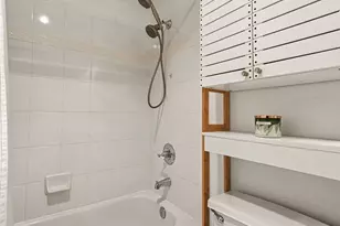 301 W Raye St, Seattle, WA 98119 - Photo 21