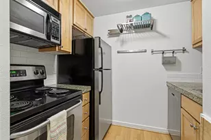 301 W Raye St, Seattle, WA 98119 - Photo 3