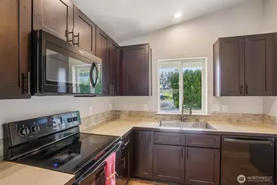 50 Hill Drive, Cathlamet, WA 98612 - Photo 9