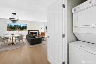 8812 20th Ave NE, Seattle, WA 98115 - Photo 9