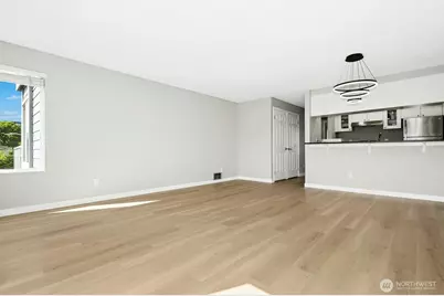 8812 20th Avenue NE #A302, Seattle, WA 98115 - Photo 5