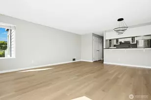 8812 20th Ave NE, Seattle, WA 98115 - Photo 5