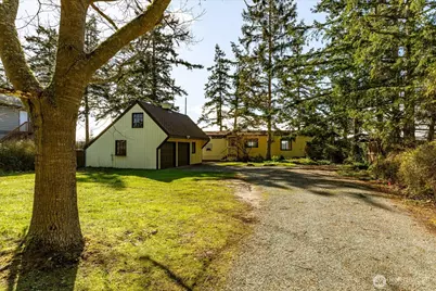 1677 Penn Cove Road, Oak Harbor, WA 98277 - Photo 35