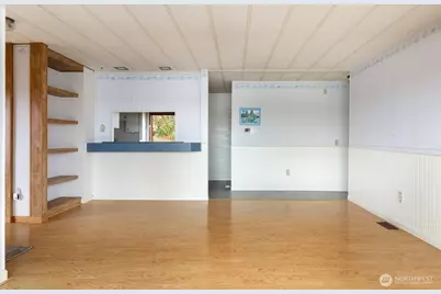 1677 Penn Cove Road, Oak Harbor, WA 98277 - Photo 11