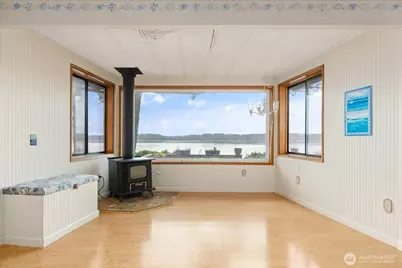 1677 Penn Cove Road, Oak Harbor, WA 98277 - Photo 9