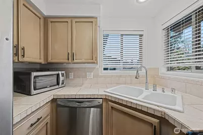 2918 Sylvan Street #103, Bellingham, WA 98226 - Photo 5