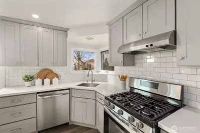 6023 35th Avenue SW, Seattle, WA 98126 - Photo 13