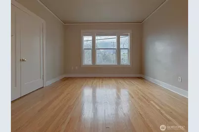 901 NE 43rd Street #201, Seattle, WA 98105 - Photo 15