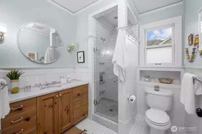 610 16th Avenue E, Seattle, WA 98112 - Photo 27