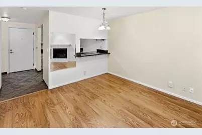 710 N 160th Street #B112, Shoreline, WA 98133 - Photo 9