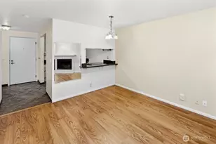 710 N 160th St, Shoreline, WA 98133 - Photo 9